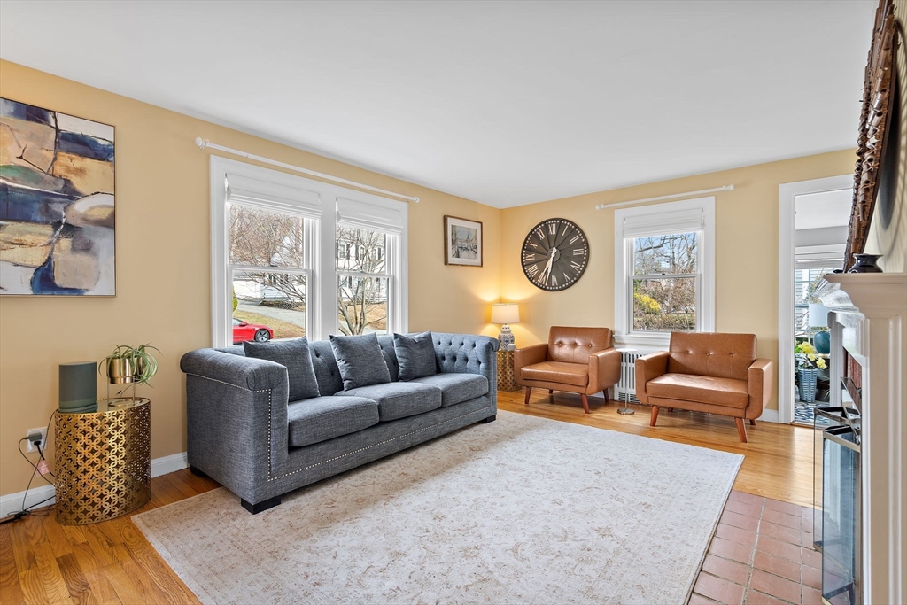 28 Dexter Road Lexington, MA 02420 - Photo 11 of 42