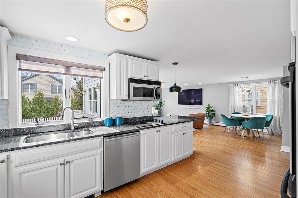 28 Dexter Road Lexington, MA 02420 - Photo 12 of 42