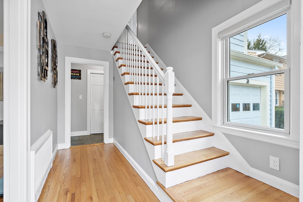 28 Dexter Road Lexington, MA 02420 - Photo 9 of 42