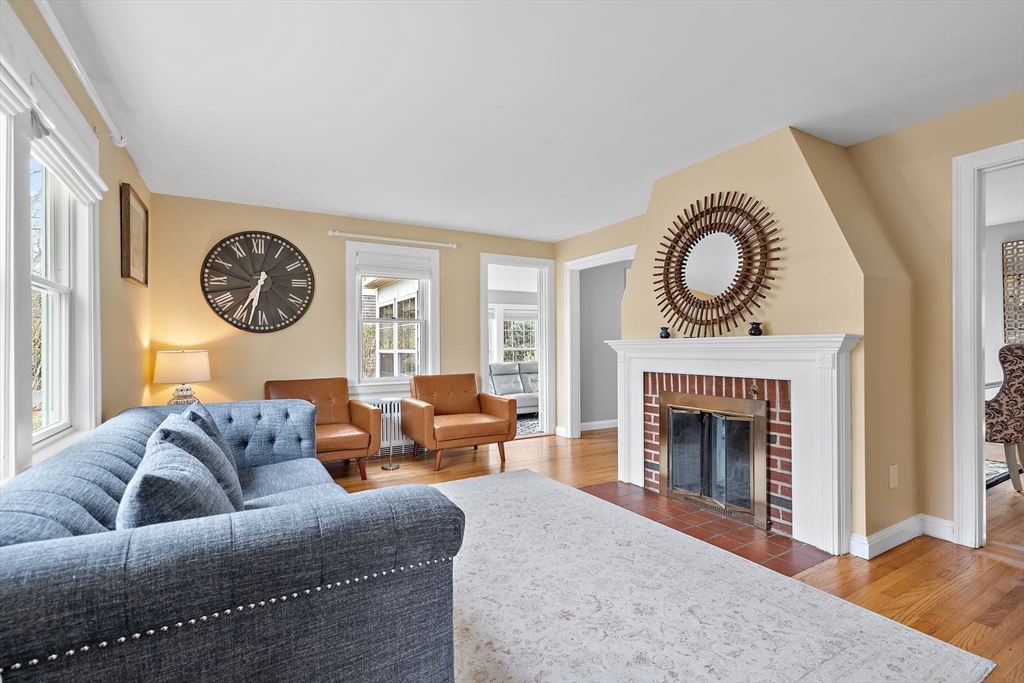 28 Dexter Road Lexington, MA 02420 - Photo 10 of 42