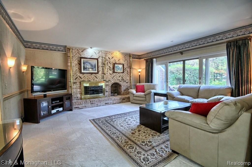 45 Hampton Road Grosse Pointe, MI 48236 - Photo 20 of 36
