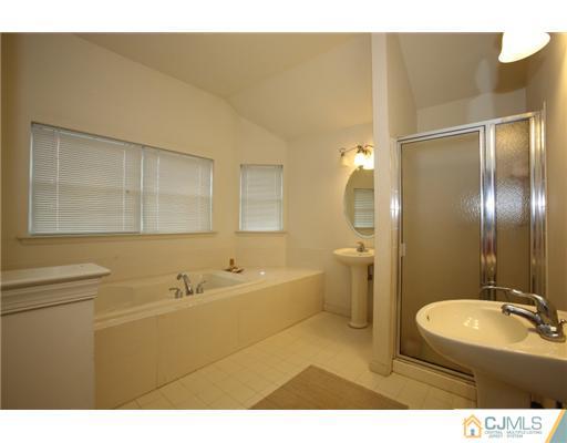 41 Champlain Road Monmouth Junction, NJ 08852 - Photo 12 of 21 Gallery Image 12