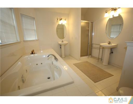 41 Champlain Road Monmouth Junction, NJ 08852 - Photo 13 of 21 Gallery Image 13