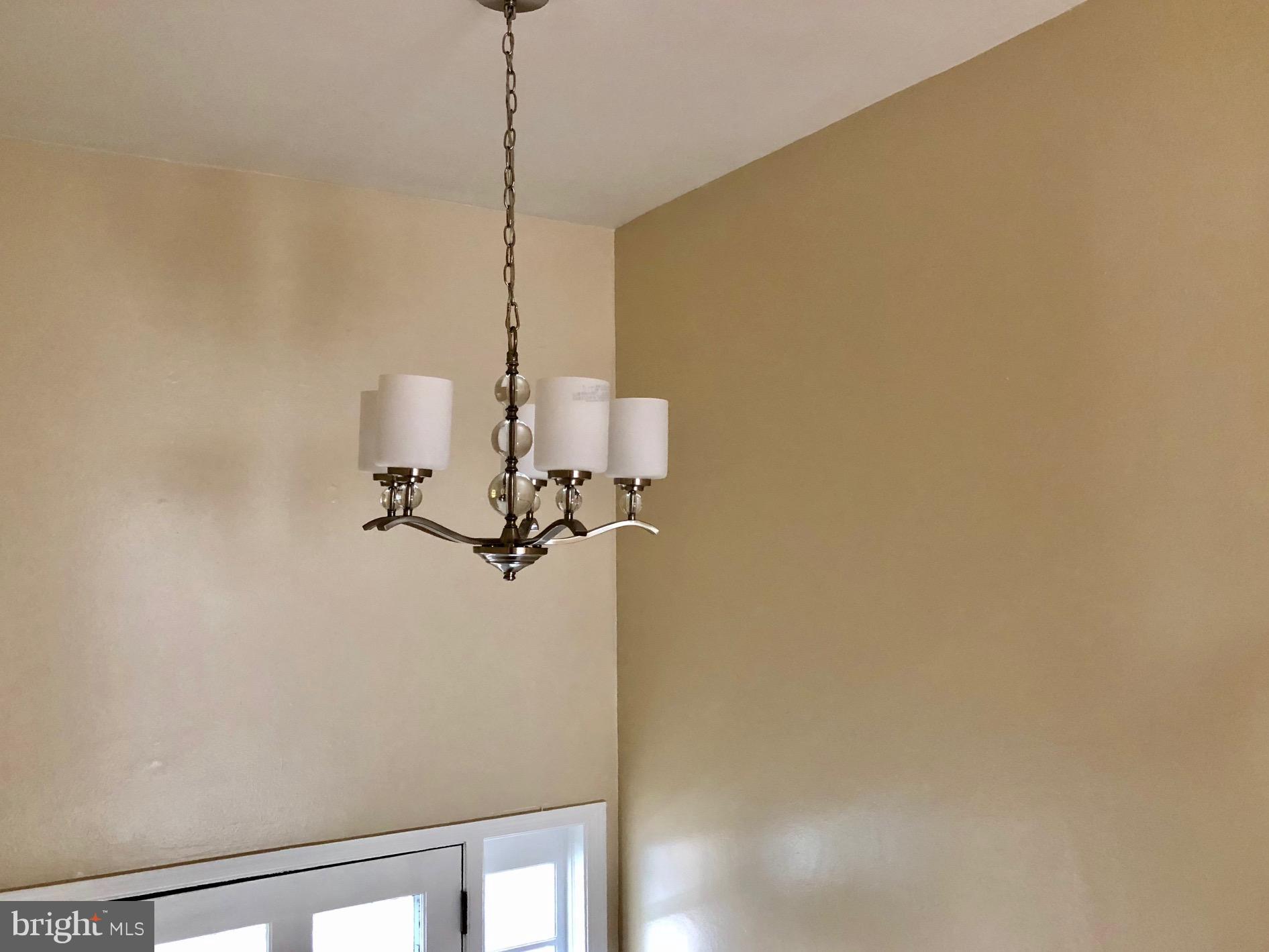 6891 Chelsea Road McLean, VA 22101 - Photo 10 of 29 Interior (General)