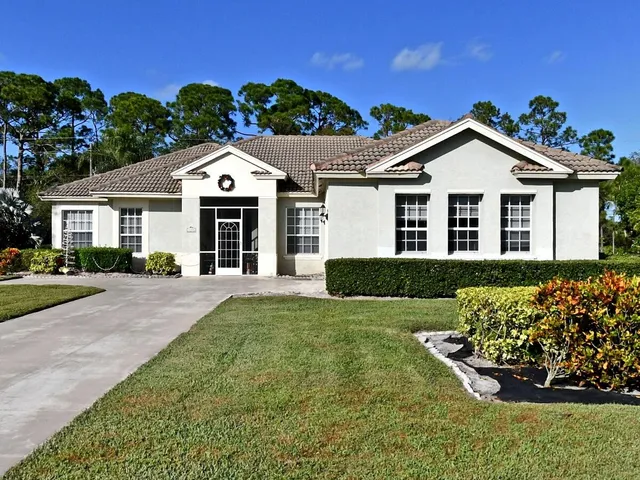 $579,000 | 3305 Bent Pine Drive, Fort Pierce, FL 34951