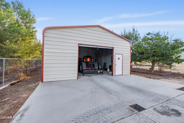 $750,000 | 8346 Avenue D4 W Lancaster Ca West, Lancaster, CA 93536