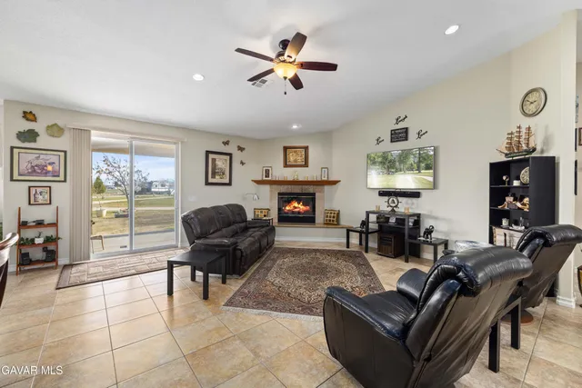 $750,000 | 8346 Avenue D4 W Lancaster Ca West, Lancaster, CA 93536