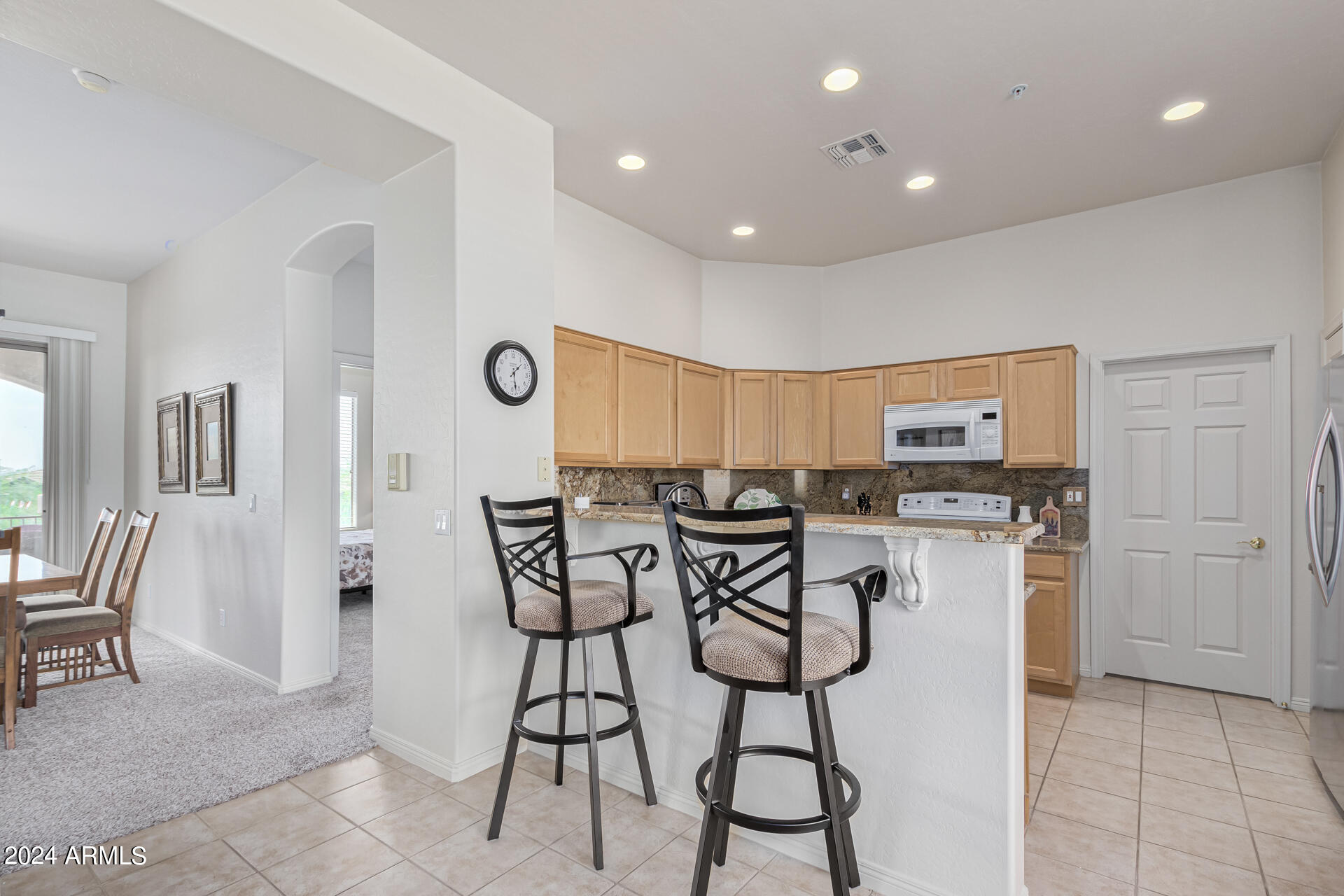 16420 North Thompson Peak Parkway, Unit 2013 Scottsdale, AZ 85260 - Photo 16 of 35 18 - Thompson