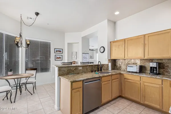 $6,000 | 16420 North Thompson Peak Parkway, Unit 2013, Scottsdale, AZ 85260