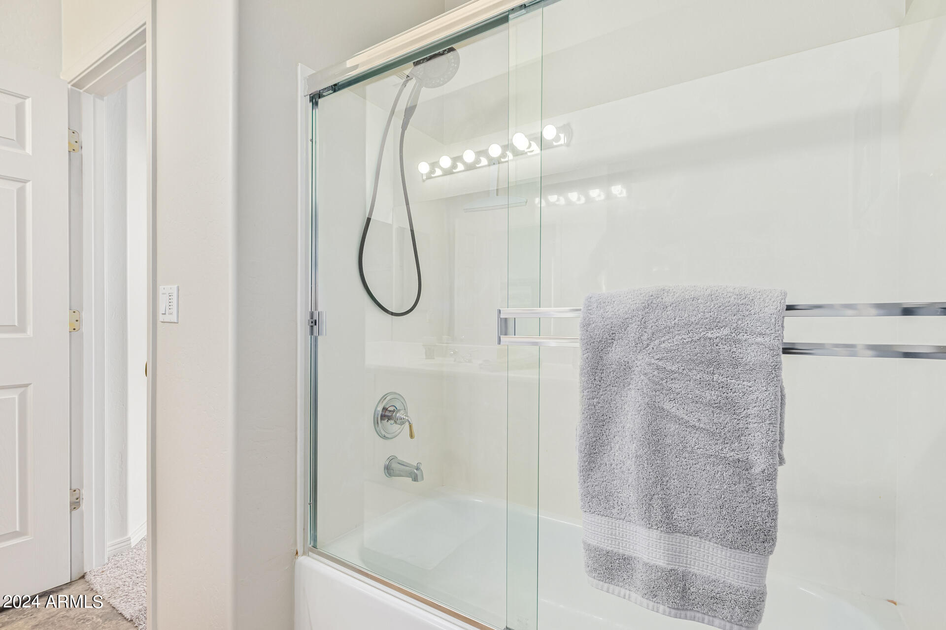 16420 North Thompson Peak Parkway, Unit 2013 Scottsdale, AZ 85260 - Photo 32 of 35 34 - Thompson