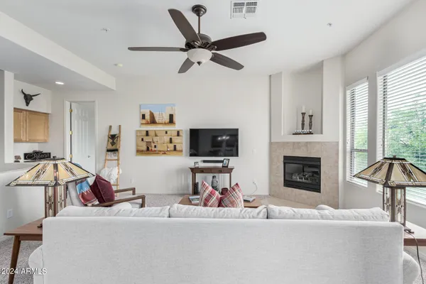 $6,000 | 16420 North Thompson Peak Parkway, Unit 2013, Scottsdale, AZ 85260