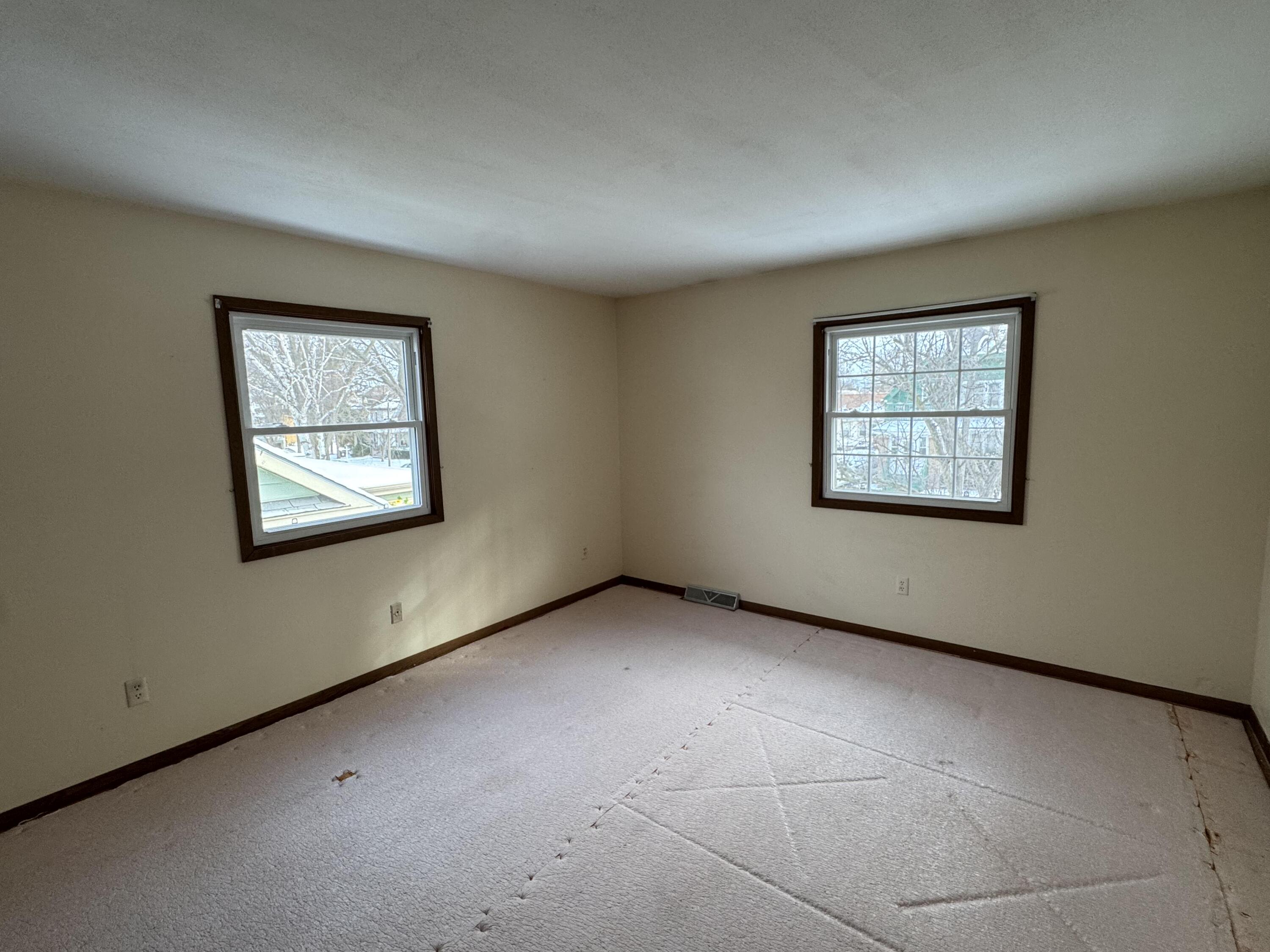 2741 North 56th Street Milwaukee, WI 53210 - Photo 15 of 16 IMG_3691