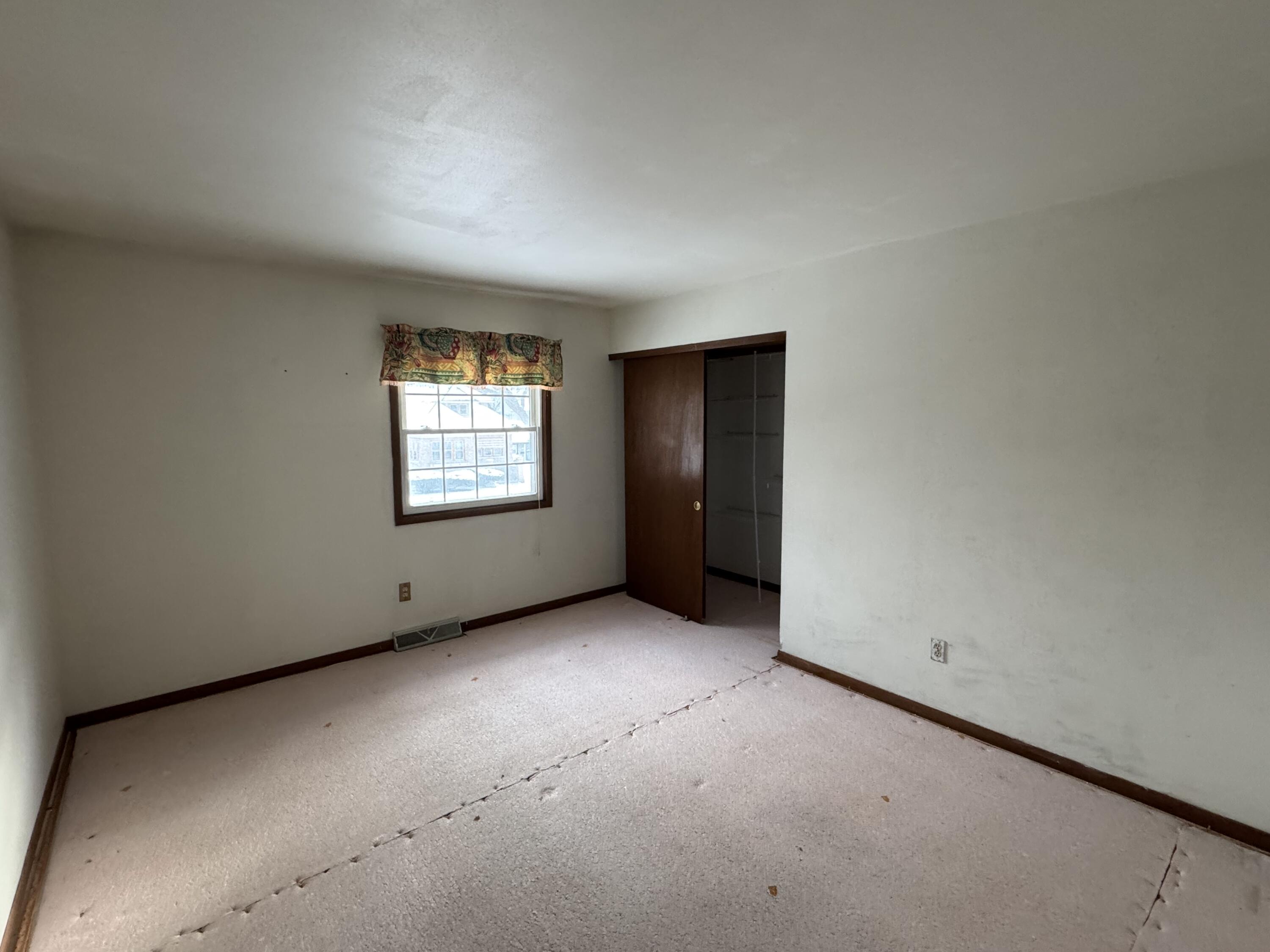 2741 North 56th Street Milwaukee, WI 53210 - Photo 16 of 16 IMG_3692