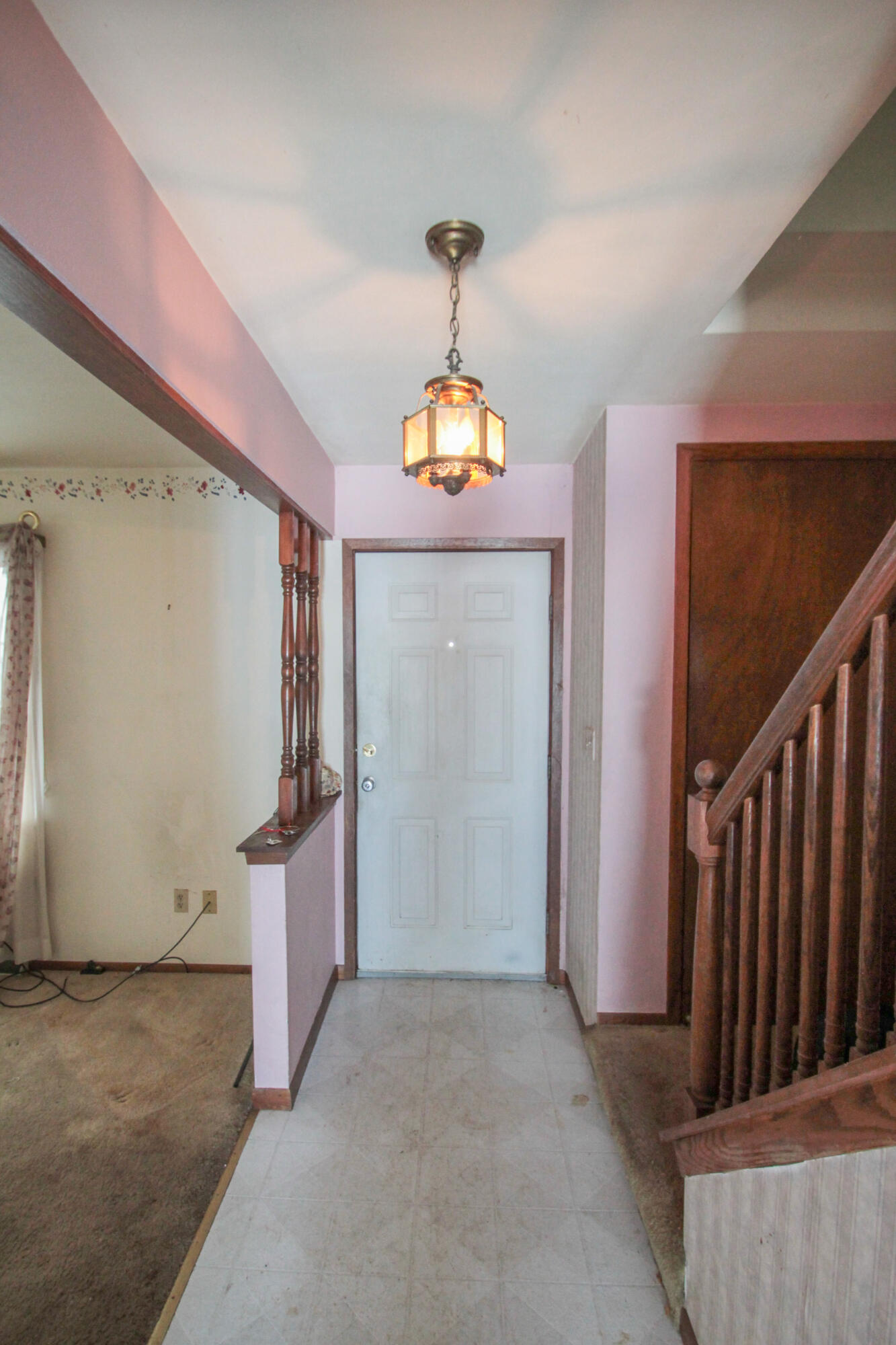 2741 North 56th Street Milwaukee, WI 53210 - Photo 5 of 16 Entry