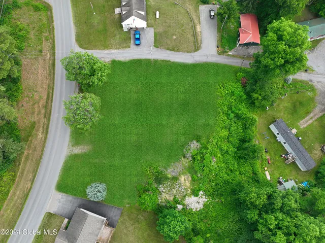 $279,999 | 302 Hadlock Pond Road, Fort Ann, NY 12827