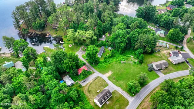 $279,999 | 302 Hadlock Pond Road, Fort Ann, NY 12827