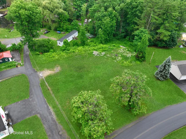 $279,999 | 302 Hadlock Pond Road, Fort Ann, NY 12827