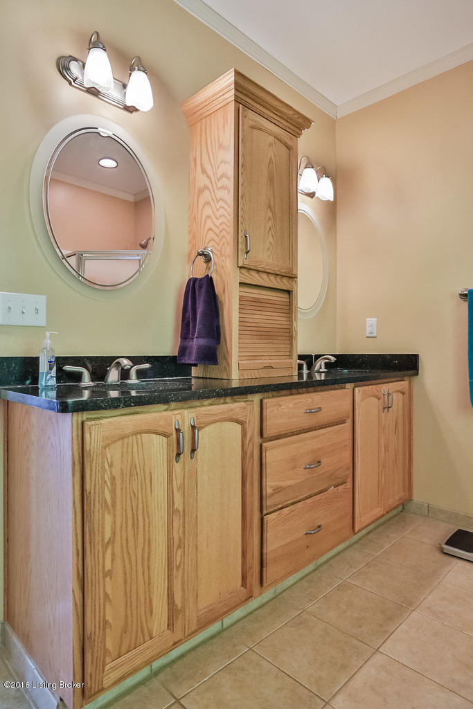 7767 Gest Road Pleasureville, KY 40057 - Photo 18 of 51 Master Vanity