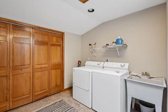 a view of a garden with a fountain