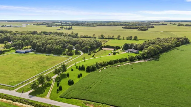 $949,900 | 15284 North 300 West, Wheatfield, IN 46392