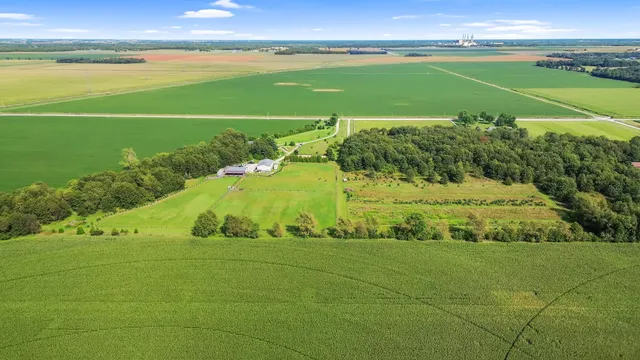 $949,900 | 15284 North 300 West, Wheatfield, IN 46392