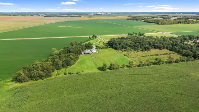 $949,900 | 15284 North 300 West, Wheatfield, IN 46392