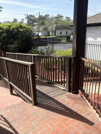 $450,000 | 2013 Deats Road, Dickinson, TX 77539