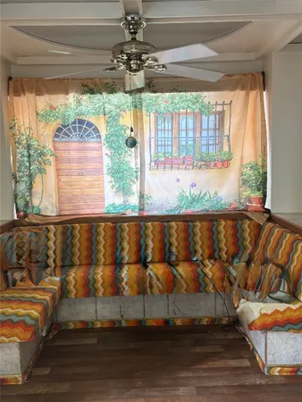 $450,000 | 2013 Deats Road, Dickinson, TX 77539