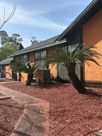 $450,000 | 2013 Deats Road, Dickinson, TX 77539