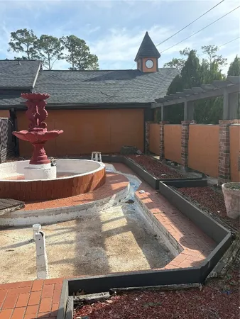 $450,000 | 2013 Deats Road, Dickinson, TX 77539