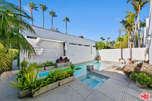 $40,000 | 27428 Pacific Coast Highway, Malibu, CA 90265