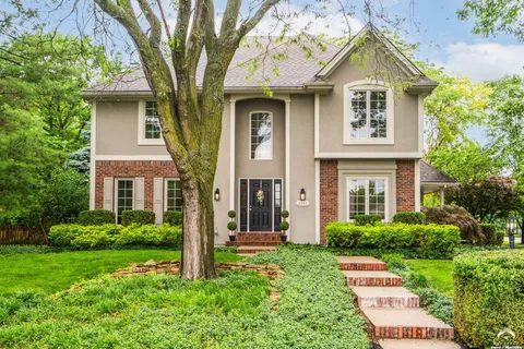 $547,500 | 2101 Riviera Drive, Lawrence, KS 66047