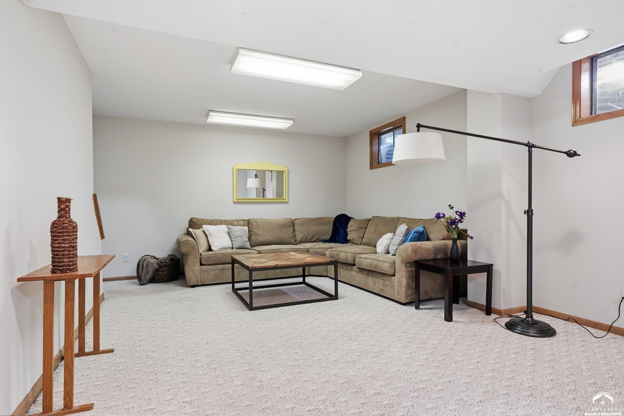 2101 Riviera Drive Lawrence, KS 66047 - Photo 18 of 22