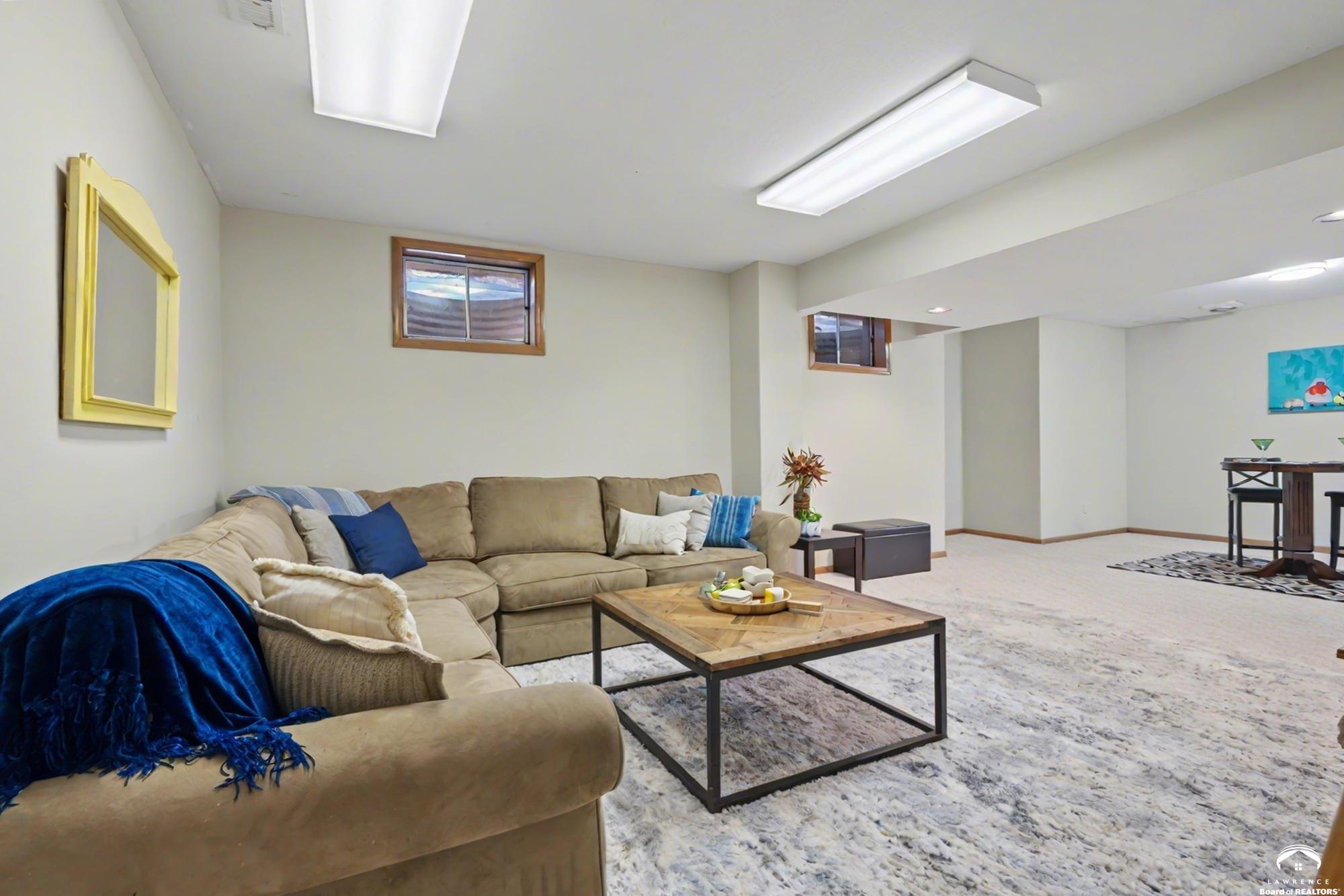 2101 Riviera Drive Lawrence, KS 66047 - Photo 22 of 27