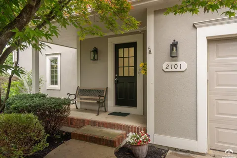 $547,500 | 2101 Riviera Drive, Lawrence, KS 66047