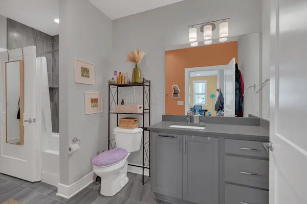 $274,900 | 519 27th Avenue North, Unit 101, Nashville, TN 37209