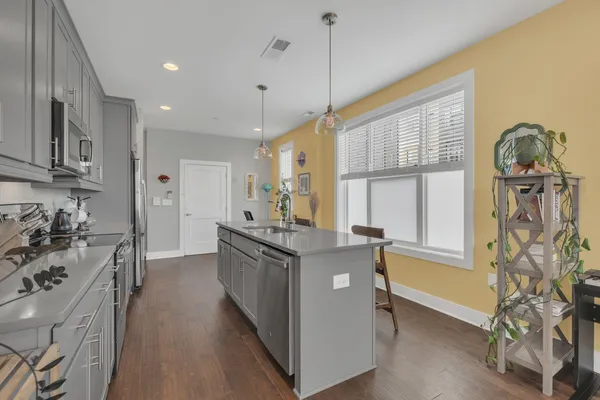 $274,900 | 519 27th Avenue North, Unit 101, Nashville, TN 37209