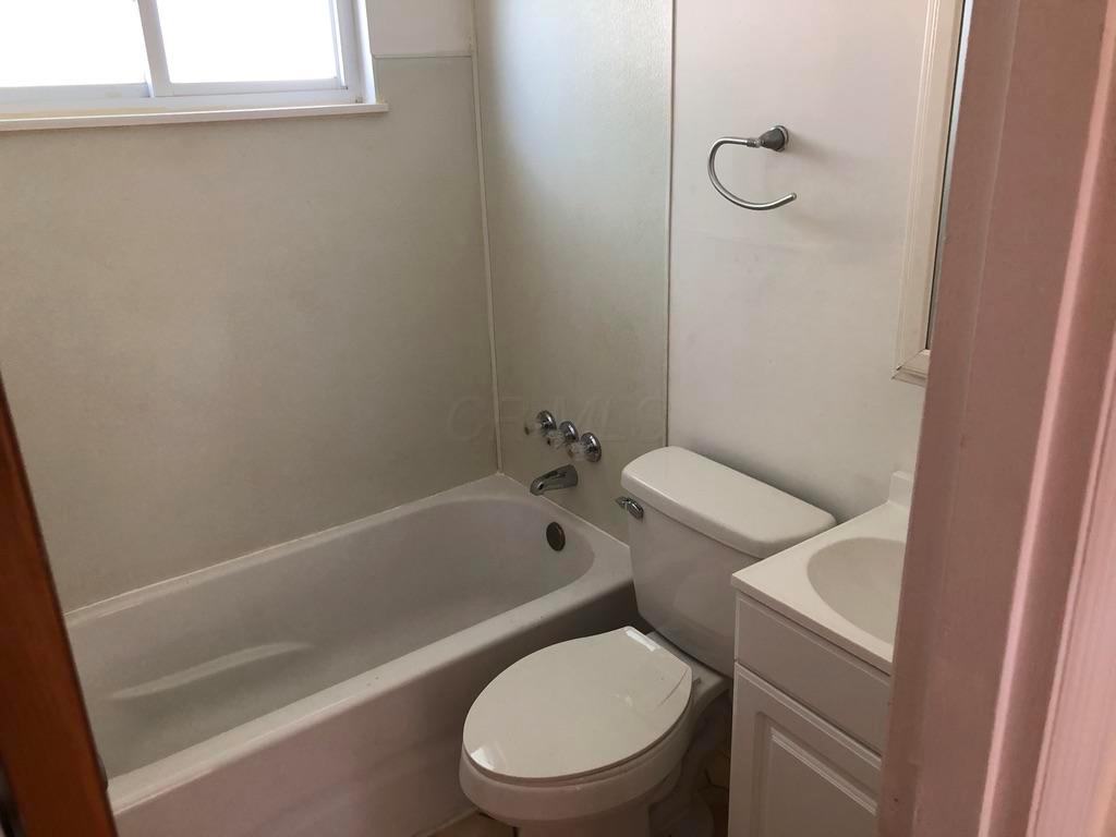 3177 Howey Road Columbus, OH 43224 - Photo 14 of 23