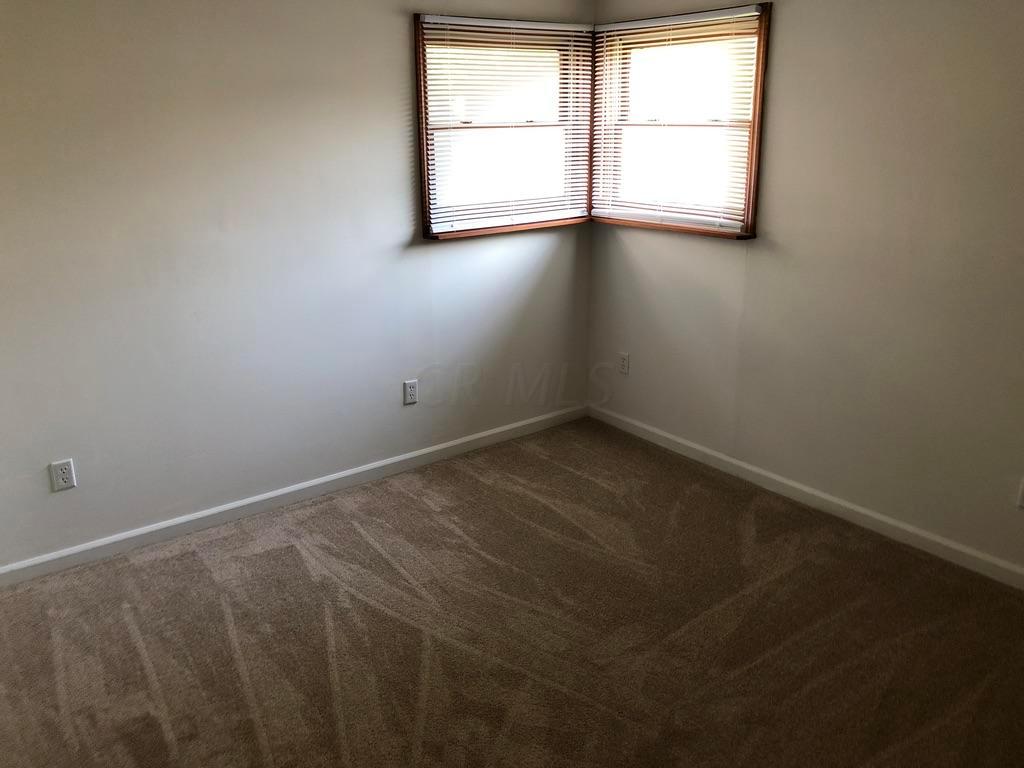 3177 Howey Road Columbus, OH 43224 - Photo 18 of 23