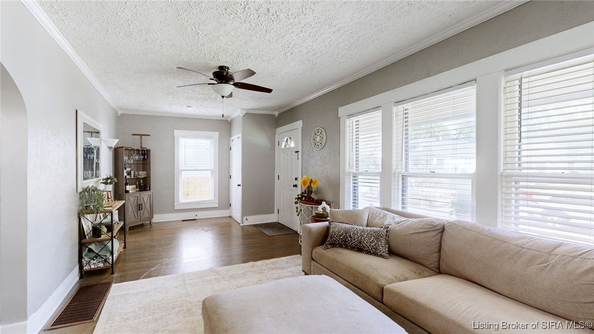 2119 Reno Avenue New Albany, IN 47150 - Photo 5 of 25