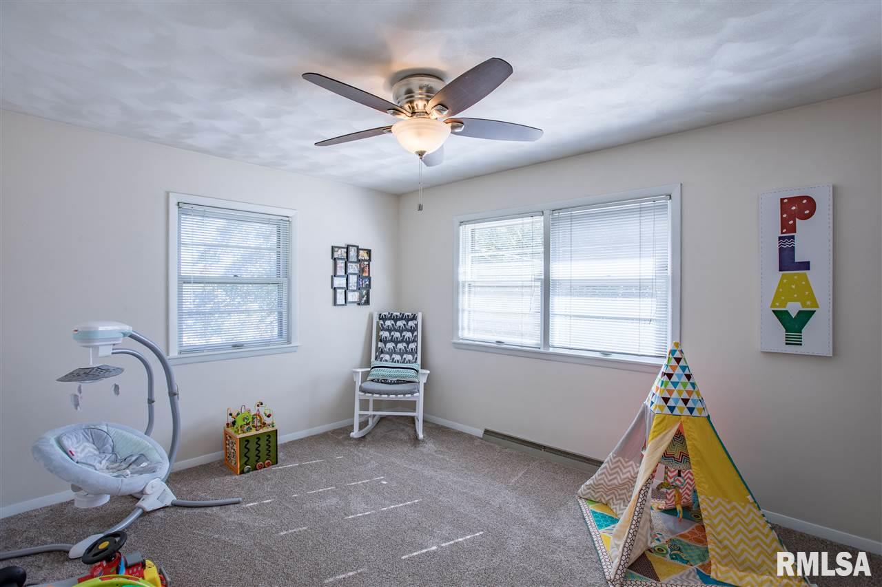 1001 Robin Road Muscatine, IA 52761 - Photo 16 of 23 Gallery Image 16