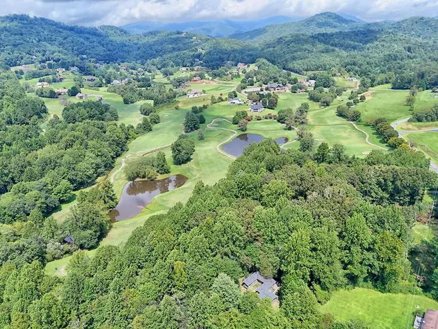 $235,900 | 641 Cold Branch Road, Hayesville, NC 28904