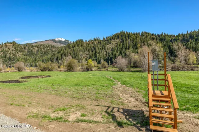 $200,000 | 20 Horn Hooked Ln Street, St. Maries, ID 83861