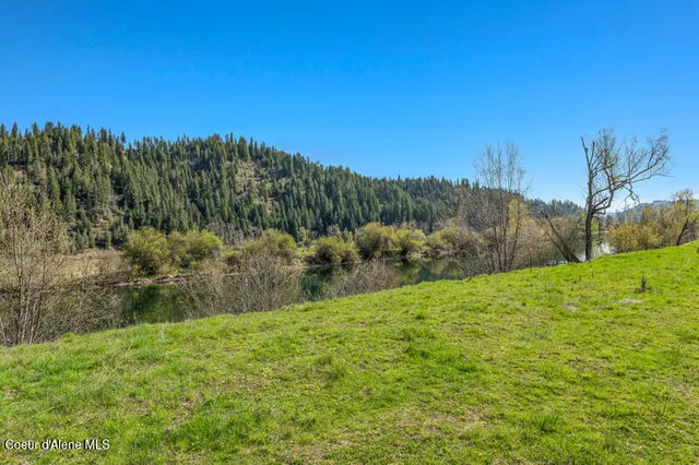 $200,000 | 20 Horn Hooked Ln Street, St. Maries, ID 83861