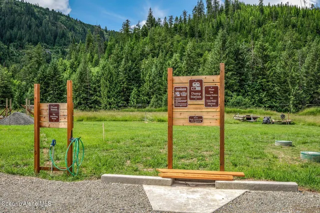 $200,000 | 20 Horn Hooked Ln Street, St. Maries, ID 83861