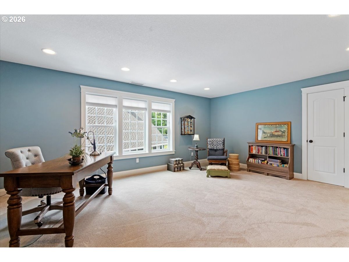 4398 Croisan Ridge Way South Salem, OR 97302 - Photo 33 of 47