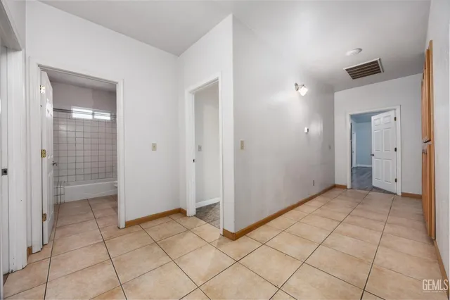 $899,999 | Undisclosed Address, Bakersfield, CA 93307