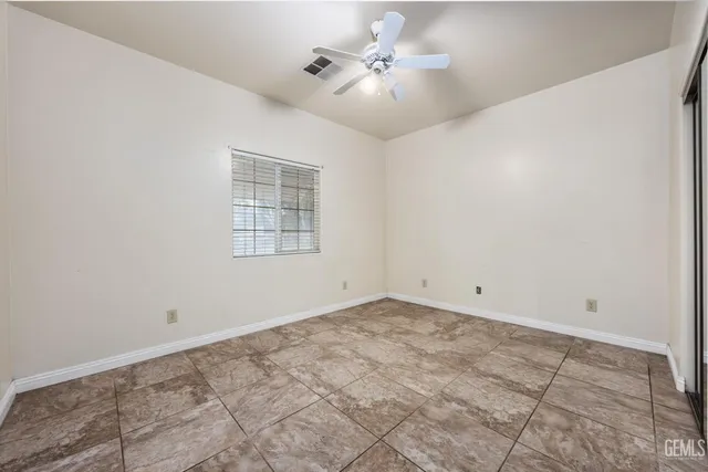 $899,999 | Undisclosed Address, Bakersfield, CA 93307