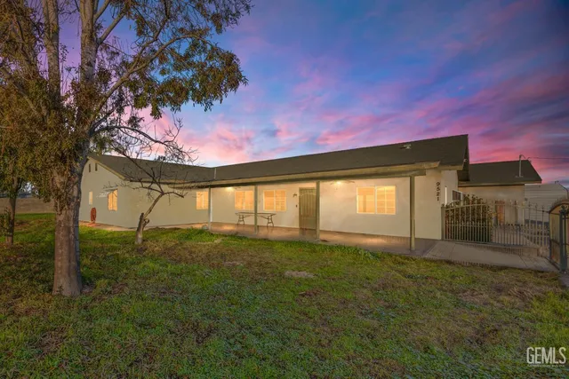 $899,999 | Undisclosed Address, Bakersfield, CA 93307