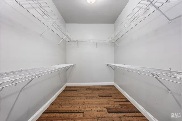 $899,999 | Undisclosed Address, Bakersfield, CA 93307